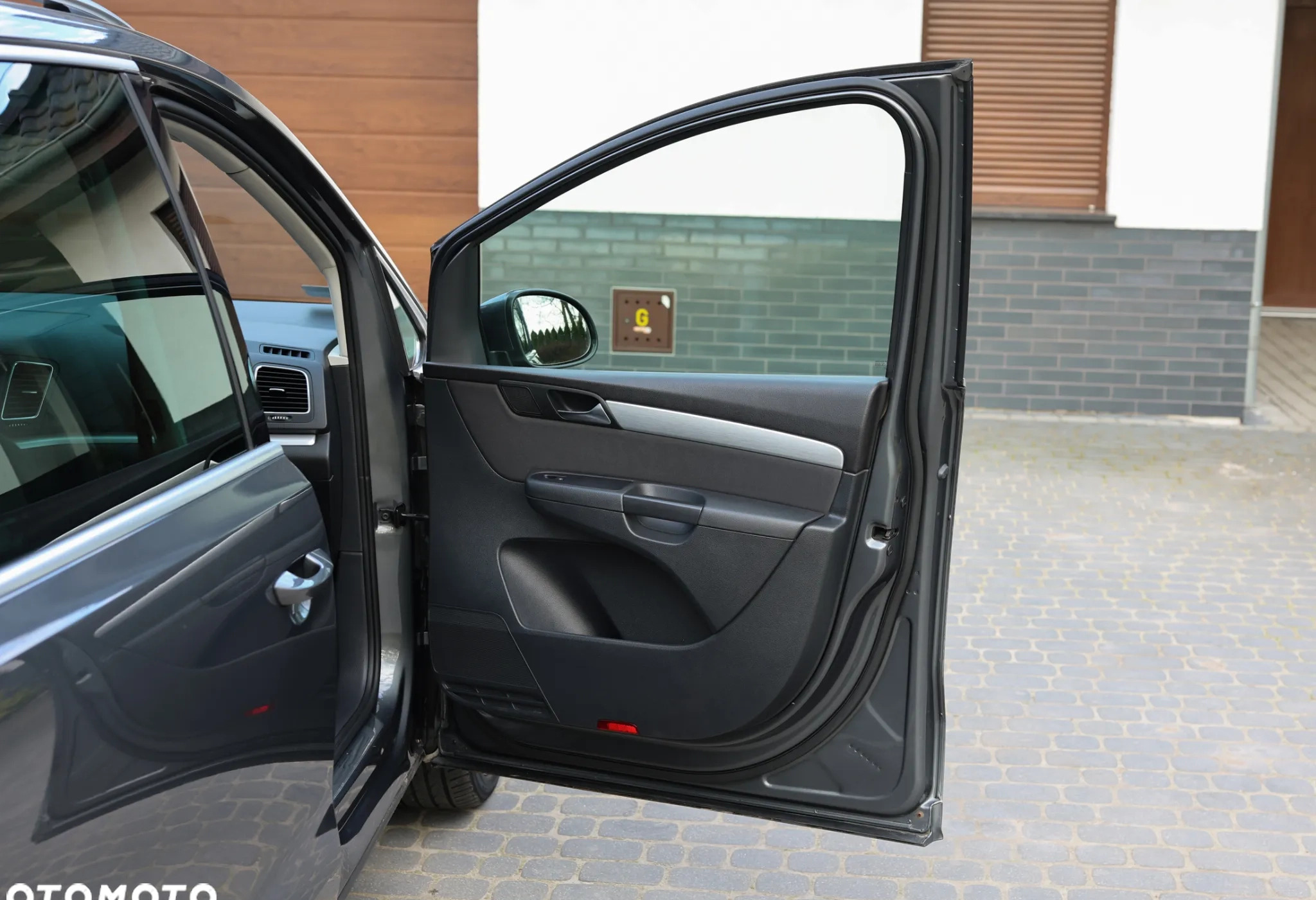 Volkswagen Sharan cena 57500 przebieg: 262418, rok produkcji 2014 z Jaworzno małe 781